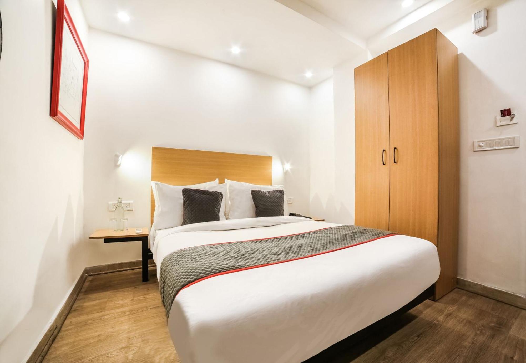 Super Hotel O Nawada Metro Delhi  Bagian luar foto