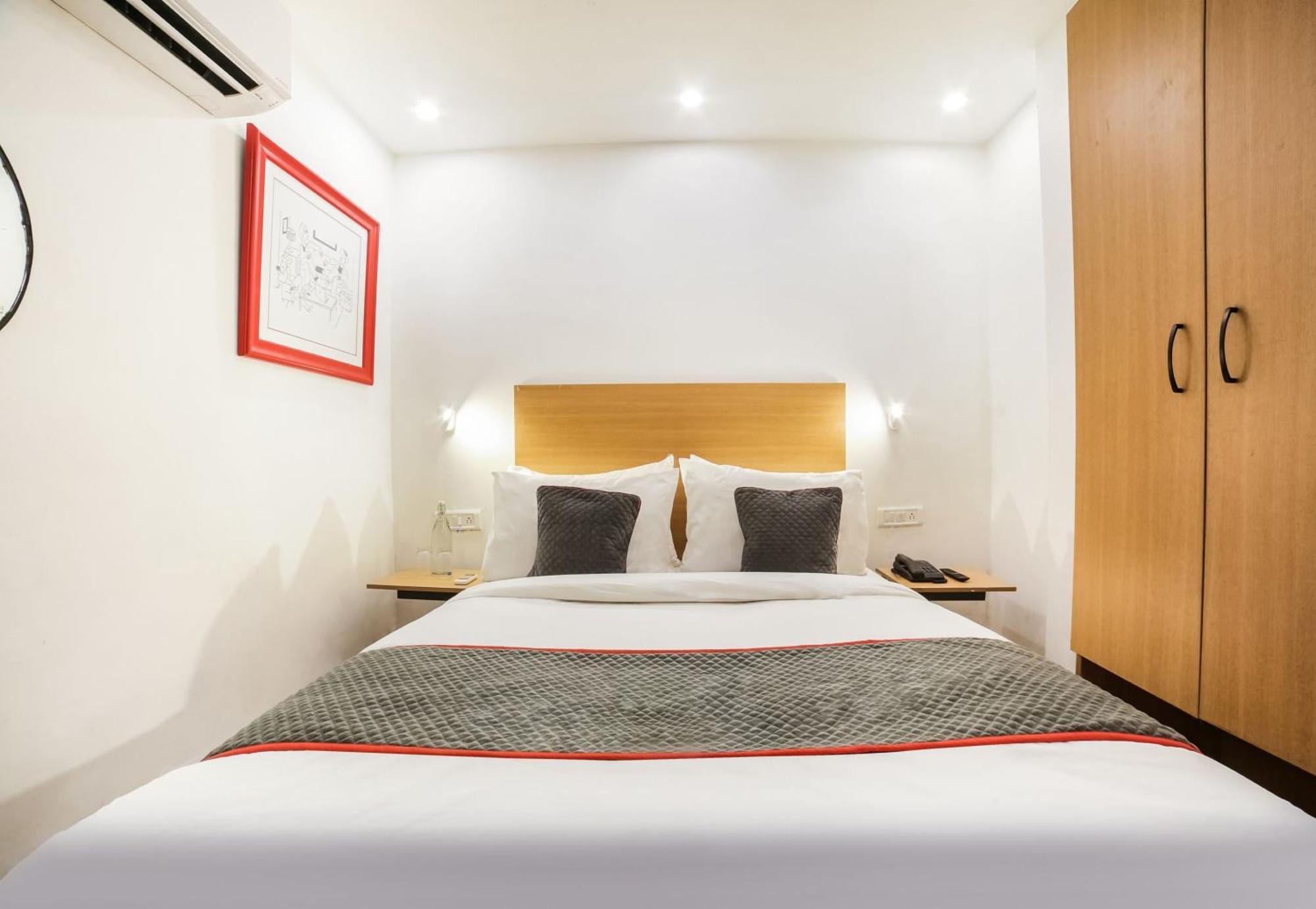Super Hotel O Nawada Metro Delhi  Bagian luar foto